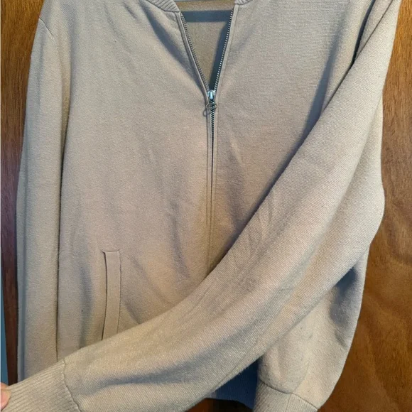 Banana Republic Women's Beige Bomber Knit Jacket - Picture 3 of 4